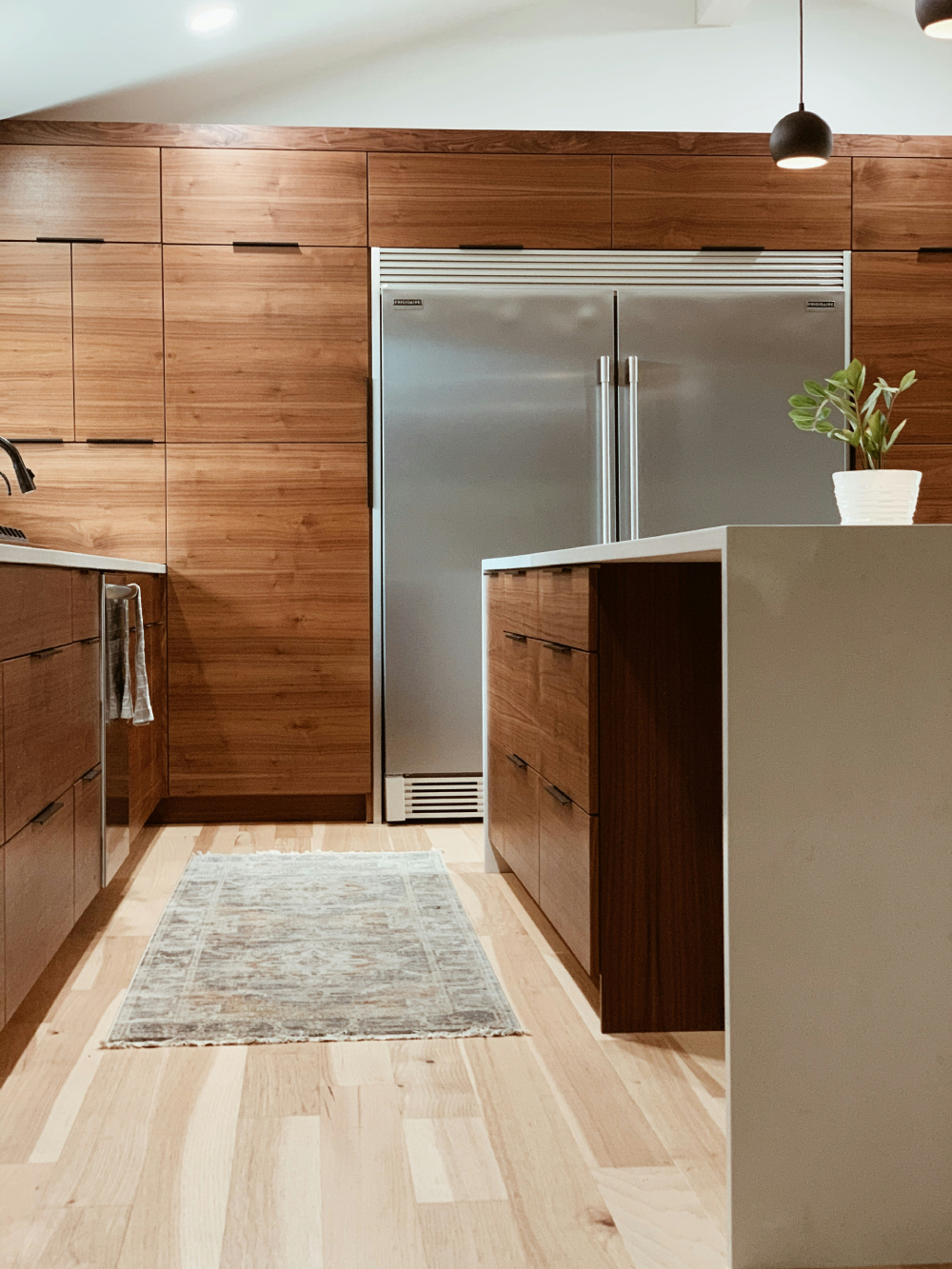 Contemporary Kitchen Remodel by K & G Painting and Remodeling Inc project photo